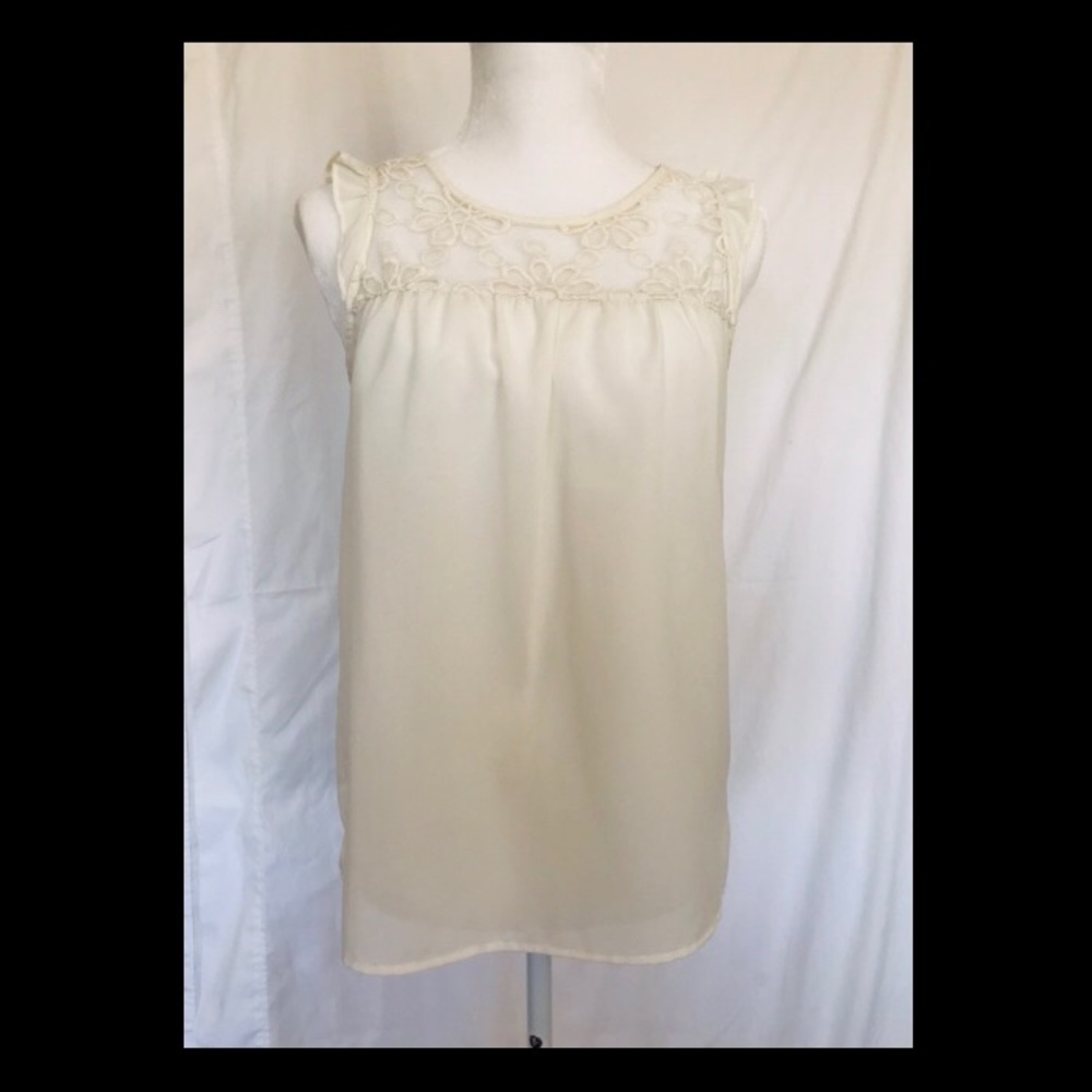 Off-white top - Picture 3 of 7